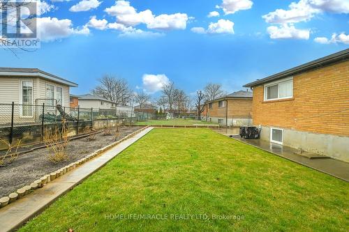 7517 Lully Court, Mississauga, ON - Outdoor