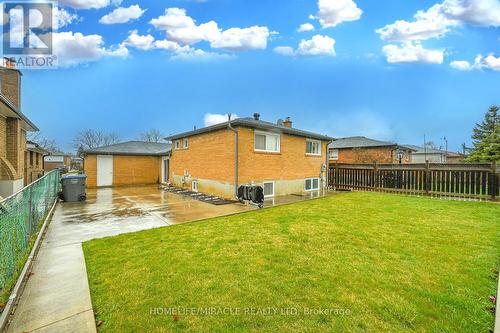 7517 Lully Court, Mississauga, ON - Outdoor