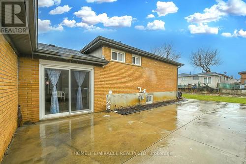 7517 Lully Court, Mississauga, ON - Outdoor