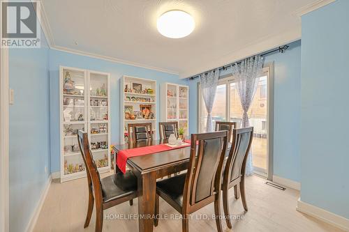 7517 Lully Court, Mississauga, ON - Indoor Photo Showing Dining Room