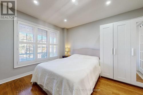 1012 Gordon Heights, Milton, ON - Indoor Photo Showing Bedroom