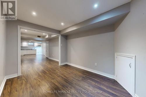 1012 Gordon Heights, Milton, ON - Indoor Photo Showing Other Room