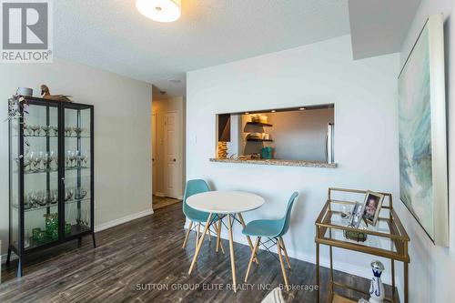 1206 - 330 Rathburn Road W, Mississauga, ON - Indoor Photo Showing Dining Room