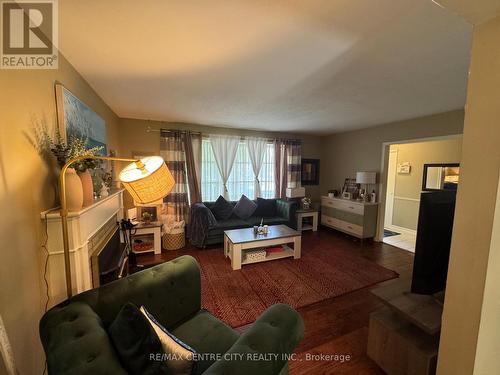 1462 Glengarry Avenue, London North (North H), ON - Indoor Photo Showing Other Room