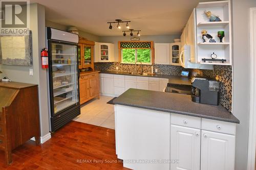 84 Captain Estates Road, Whitestone (Hagerman), ON - Indoor