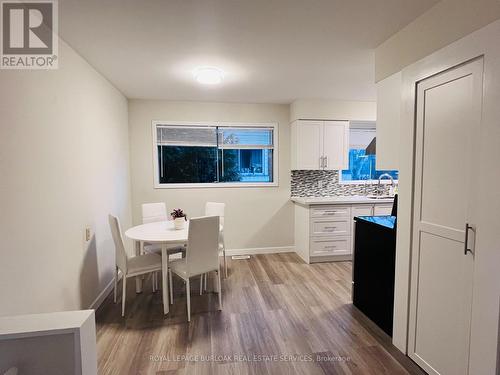 243 Appleby Line, Burlington, ON - Indoor Photo Showing Dining Room