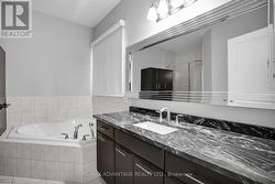 main floor ensuite - 