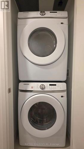 1205 - 2 Erskine Road, Mississauga, ON - Indoor Photo Showing Laundry Room