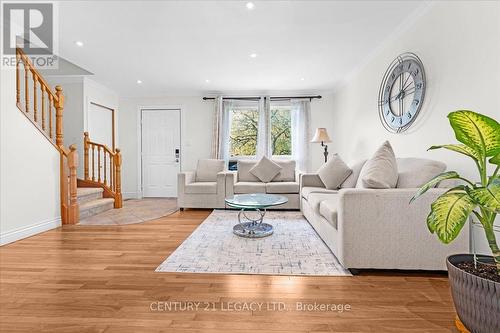 3 Nelson Avenue, Kitchener, ON - Indoor Photo Showing Living Room