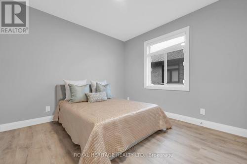 5 Schmidt Way, Quinte West (Murray Ward), ON - Indoor Photo Showing Bedroom