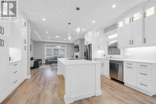 5 Schmidt Way, Quinte West (Murray Ward), ON - Indoor Photo Showing Kitchen With Upgraded Kitchen