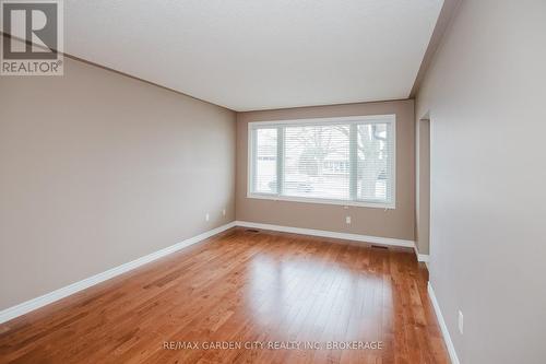 62 Loyalist Drive, Hamilton (Corman), ON - Indoor Photo Showing Other Room