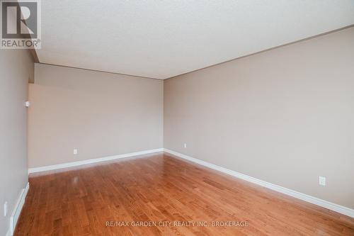 62 Loyalist Drive, Hamilton (Corman), ON - Indoor Photo Showing Other Room