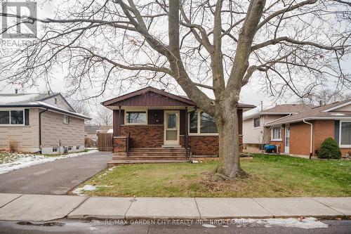 62 Loyalist Drive, Hamilton (Corman), ON - Outdoor