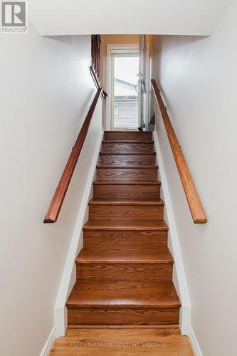 62 Loyalist Drive, Hamilton (Corman), ON - Indoor Photo Showing Other Room