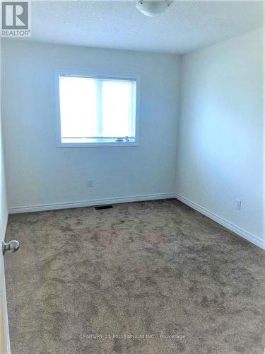 72 Palace Street, Thorold, ON - Indoor Photo Showing Other Room