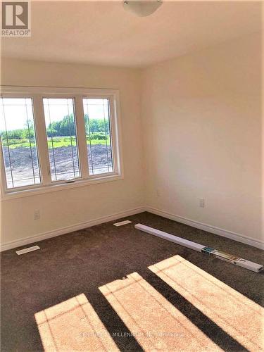 72 Palace Street, Thorold, ON - Indoor Photo Showing Other Room