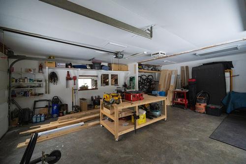 Garage - 147 Ch. De La Vallée, Sutton, QC - Indoor Photo Showing Garage
