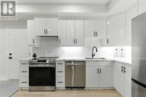 270 Charles Street, Norfolk, ON - Indoor Photo Showing Kitchen With Upgraded Kitchen
