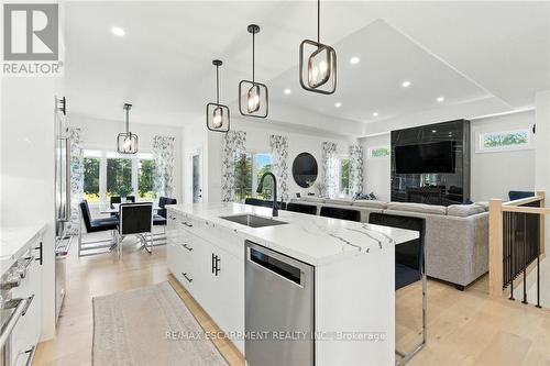 270 Charles Street, Norfolk, ON - Indoor Photo Showing Other Room