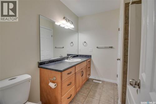 120 115Th Street W, Saskatoon, SK - Indoor Photo Showing Bathroom