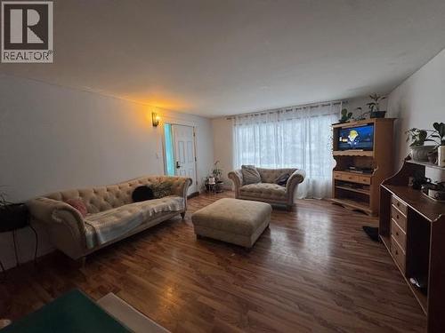 2675 Capella Drive, Prince George, BC - Indoor Photo Showing Living Room