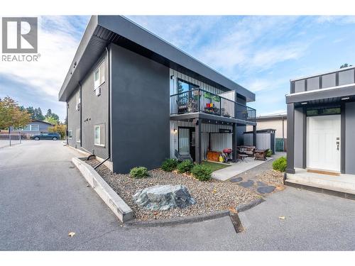 166 Mcpherson Crescent, Penticton, BC - Outdoor