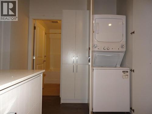 166 Mcpherson Crescent, Penticton, BC - Indoor Photo Showing Laundry Room