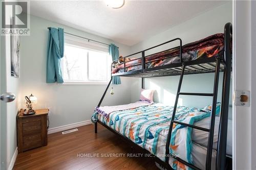 141 Athabaska Road, Barrie, ON - Indoor Photo Showing Bedroom