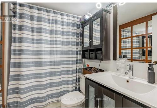 # 1402 - 177 Linus Road, Toronto, ON - Indoor Photo Showing Bathroom