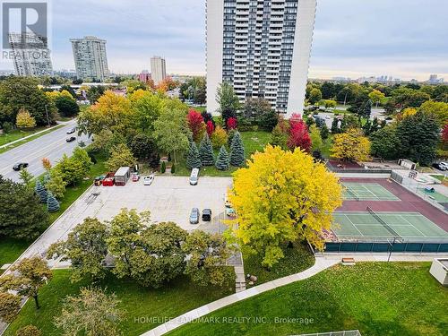 # 1402 - 177 Linus Road, Toronto, ON - Outdoor