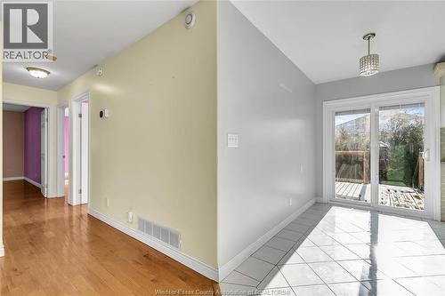 4305 Golfcourse Crescent, Windsor, ON - Indoor Photo Showing Other Room