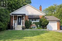 2 - 29 KHEDIVE AVENUE  Toronto, ON M6A 2G1