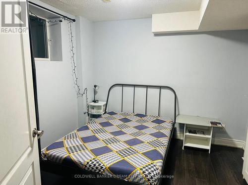 24 Tangleridge Boulevard, Brampton, ON - Indoor Photo Showing Bedroom