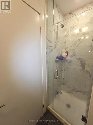 314 - 32 Forest Manor Road, Toronto, ON - Indoor Photo Showing Bathroom