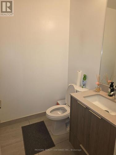 314 - 32 Forest Manor Road, Toronto, ON - Indoor Photo Showing Bathroom