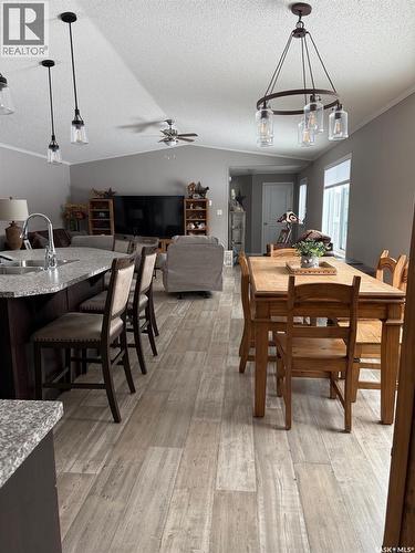 502 508 Railway Avenue E, Maidstone, SK - Indoor Photo Showing Dining Room