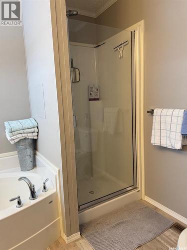 502 508 Railway Avenue E, Maidstone, SK - Indoor Photo Showing Bathroom