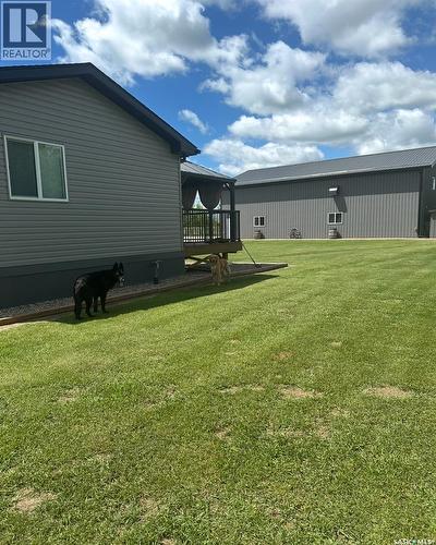 502 508 Railway Avenue E, Maidstone, SK - Outdoor