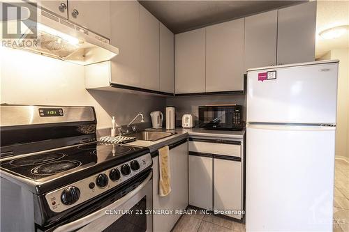 277 St Patrick Street, Ottawa, ON - Indoor Photo Showing Kitchen