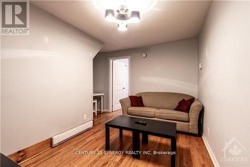 277 St Patrick Street, Ottawa, ON - Indoor Photo Showing Living Room