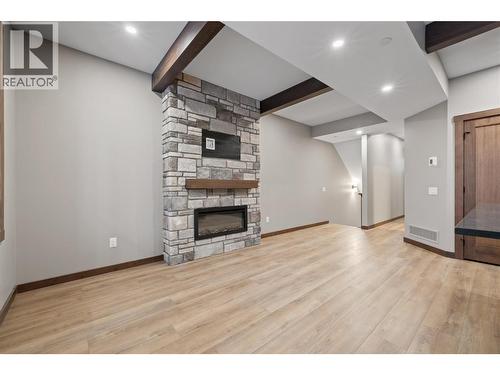 255 Feathertop Way Unit# 88, Big White, BC - Indoor With Fireplace
