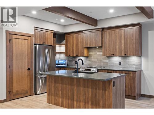 255 Feathertop Way Unit# 88, Big White, BC - Indoor Photo Showing Kitchen