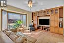 901 Connaught Avenue, Limerick, SK  - Indoor Photo Showing Living Room 