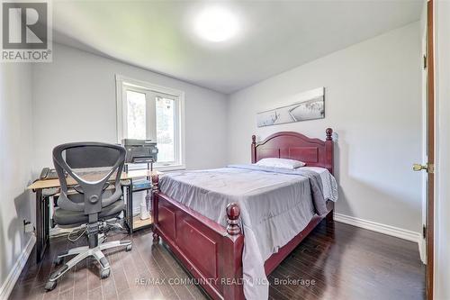 6 Barlow Road W, Toronto, ON - Indoor Photo Showing Bedroom