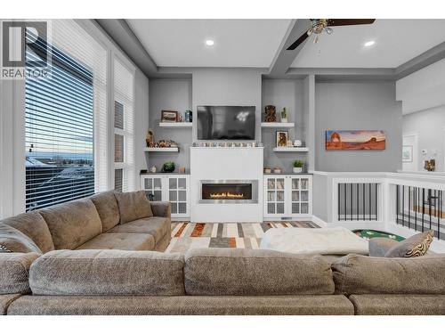 4711 Gannett Road, Prince George, BC - Indoor Photo Showing Living Room With Fireplace