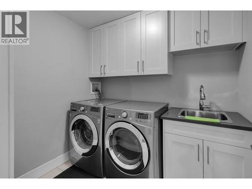 4711 Gannett Road, Prince George, BC - Indoor Photo Showing Laundry Room