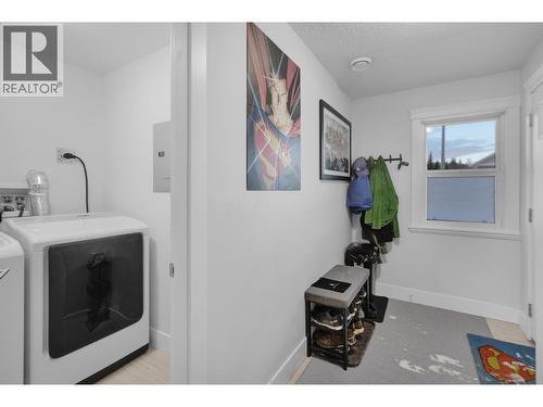 4711 Gannett Road, Prince George, BC - Indoor Photo Showing Laundry Room