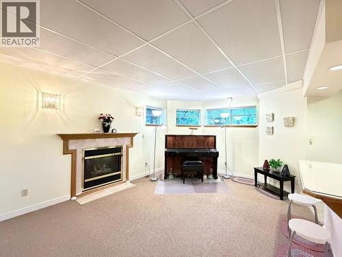 1207 Durant Drive, Coquitlam, BC - Indoor With Fireplace