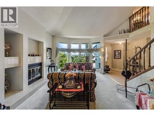 1207 Durant Drive, Coquitlam, BC - Indoor With Fireplace